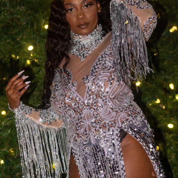 Custom made birthday dress - Picture 1 of 3